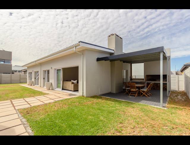3 BEDROOM HOUSE SOLD IN PARKLANDS NORTH